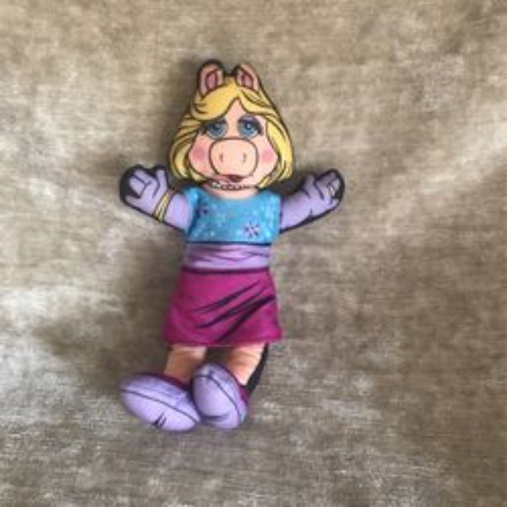 Miss Piggy Muppet Stars Blockbuster Video Doll 1998